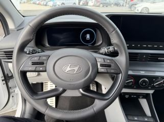 14112 : Hyundai Caen - Trajectoire Automobiles - HYUNDAI Bayon - Bayon - Atlas White - Traction - Essence