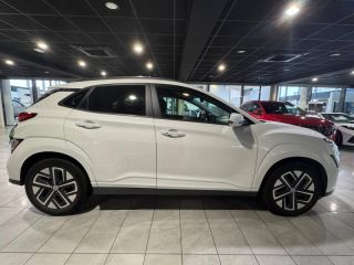54520 : Hyundai Nancy - Théobald Automobiles - HYUNDAI Kona - Kona - Serenity White Métal - Traction - Electrique