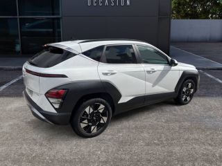 75010 : Hyundai Paris Nord - Goncourt Automobiles - HYUNDAI KONA Creative - KONA II - BLANC - Automate sequentiel - Essence / Courant électrique