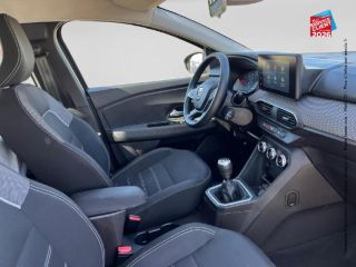 67800 : Hyundai Strasbourg - HESS Automobile - DACIA Sandero - Sandero - Gris Comète métallisé - Traction - Essence