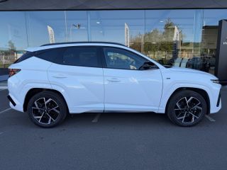 75010 : Hyundai Paris Nord - Goncourt Automobiles - HYUNDAI TUCSON N Line Executive - TUCSON IV - Blanc - Boîte automatique - Essence / Courant électrique