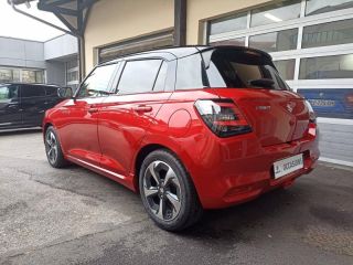 78180 : Hyundai Montigny-le-Bretonneux - Courtois Automobiles - SUZUKI Swift - Swift - Burn Red Pearl Metal/Toit Black - Traction - Essence/Micro-Hybride