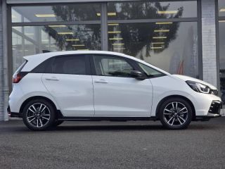 57200 : Hyundai Sarreguemines - Theobald Automobiles - HONDA Jazz - Jazz - Blanc Platine nacré - Traction - Hybride : Essence/Electrique