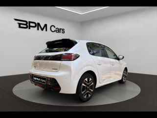 92130 : Hyundai ISSY-LES-MOULINEAUX - BPM Cars - PEUGEOT 208 - 208 - Blanc Okénite (M) - Traction - Essence/Micro-Hybride
