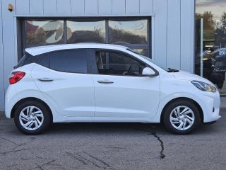 54520 : Hyundai Nancy - Théobald Automobiles - HYUNDAI i10 - i10 - Atlas White - Traction - Essence