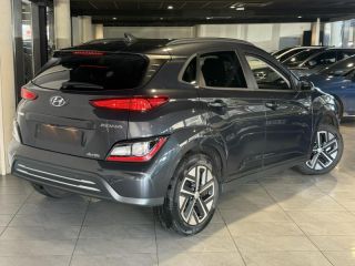 54520 : Hyundai Nancy - Théobald Automobiles - HYUNDAI Kona - Kona - Phantom Black Métal - Traction - Electrique