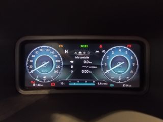 92250 : Hyundai Motor Company - HYUNDAI Kona - Kona - Cyber Grey Métal - Traction - Essence/Micro-Hybride