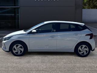 75010 : Hyundai Paris Nord - Goncourt Automobiles - HYUNDAI i20 Initia - i20 III - Blanc - Boîte manuelle - Essence sans plomb