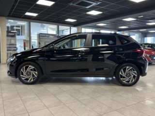 54520 : Hyundai Nancy - Théobald Automobiles - HYUNDAI i20 - i20 - Phantom Black Métal - Traction - Essence