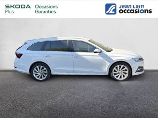 75010 : Hyundai Paris Nord - Goncourt Automobiles - SKODA OCTAVIA COMBI Style - OCTAVIA IV - BLANC LUNE - Automate sequentiel - Essence / Courant électrique