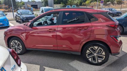 75010 : Hyundai Paris Nord - Goncourt Automobiles - HYUNDAI KONA ELECTRIC Créative + Pac - KONA - Rouge - Automate à fonct. Continu - Courant électrique