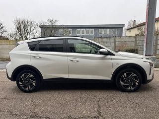 54520 : Hyundai Nancy - Théobald Automobiles - HYUNDAI Bayon - Bayon - Atlas White - Traction - Essence/Micro-Hybride