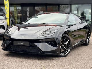 54520 : Hyundai Nancy - Théobald Automobiles - LOTUS Emeya - Emeya - Noir Stellar - Transmission intégrale - Electrique