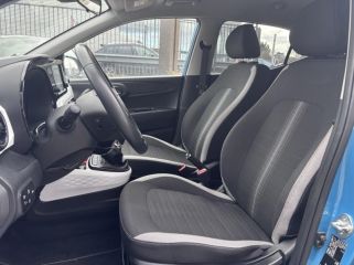 54520 : Hyundai Nancy - Théobald Automobiles - HYUNDAI i10 - i10 - Aqua Turquoise Métal - Traction - Essence