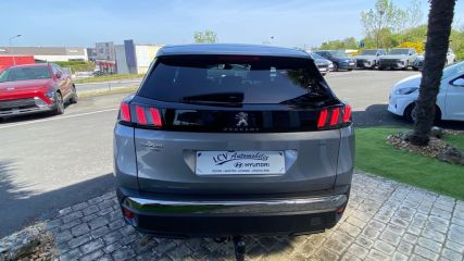 75010 : Hyundai Paris Nord - Goncourt Automobiles - PEUGEOT 3008 Allure Pack - 3008 II - Gris - Boîte automatique - Essence / Courant électrique