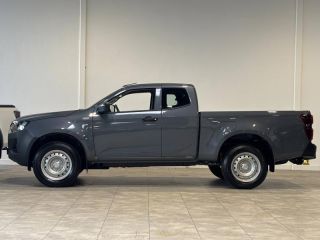 54520 : Hyundai Nancy - Théobald Automobiles - ISUZU D-Max - D-Max - Islay Gray Mica - Transmission intégrale enclenc - Diesel