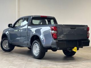 54520 : Hyundai Nancy - Théobald Automobiles - ISUZU D-Max - D-Max - Islay Gray Mica - Transmission intégrale enclenc - Diesel