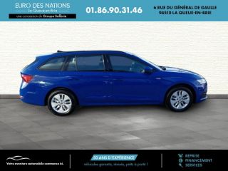 75010 : Hyundai Paris Nord - Goncourt Automobiles - SKODA OCTAVIA COMBI Business - OCTAVIA IV - BLEU ENERGIE - Automate sequentiel - Essence sans plomb