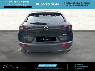 75010 : Hyundai Paris Nord - Goncourt Automobiles - MAZDA CX-30 2022  - CX-30 - JET BLACK - Boîte manuelle - Essence sans plomb
