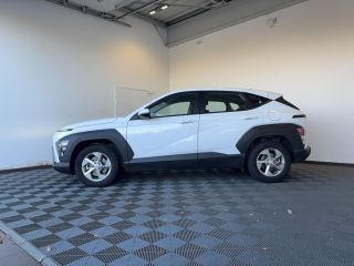 75010 : Hyundai Paris Nord - Goncourt Automobiles - HYUNDAI KONA Intuitive - KONA II - Blanc - Automate sequentiel - Essence / Courant électrique