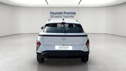 75010 : Hyundai Paris Nord - Goncourt Automobiles - HYUNDAI KONA Intuitive - KONA II - Blanc - Boîte manuelle - Essence sans plomb