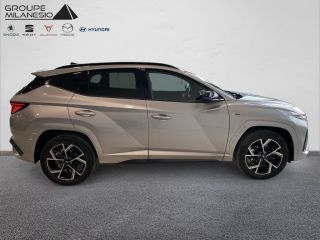 75010 : Hyundai Paris Nord - Goncourt Automobiles - HYUNDAI TUCSON N Line Creative - TUCSON (03/2024) - SHIMMERING SILVER - Boîte automatique - Essence / Courant électrique