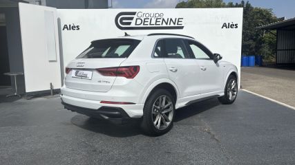 75010 : Hyundai Paris Nord - Goncourt Automobiles - AUDI Q3 S line - Q3 II - Blanc - Automate sequentiel - Essence / Courant électrique