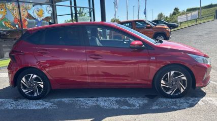 75010 : Hyundai Paris Nord - Goncourt Automobiles - HYUNDAI i20 Intuitive - i20 III - DRAGON RED - Automate sequentiel - Essence sans plomb