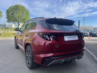 75010 : Hyundai Paris Nord - Goncourt Automobiles - HYUNDAI TUCSON N Line Executive - TUCSON IV - Rouge - Boîte automatique - Essence / Courant électrique