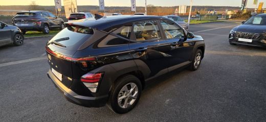 75010 : Hyundai Paris Nord - Goncourt Automobiles - HYUNDAI KONA Intuitive - KONA II - Noir - Automate sequentiel - Essence / Courant électrique