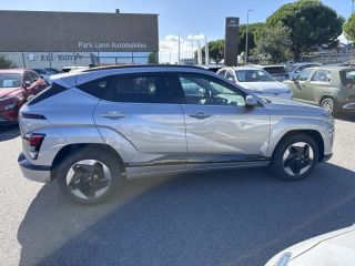 56000 : Hyundai Vannes - Park Lann Automobiles - HYUNDAI Kona - Kona - Shimmering Silver Métal - Traction - Electrique