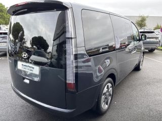 56000 : Hyundai Vannes - Park Lann Automobiles - HYUNDAI Staria - Staria - Blanc - Traction - Hybride : Essence/Electrique