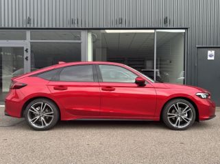 54520 : Hyundai Nancy - Théobald Automobiles - HONDA Civic - Civic - Rouge Cristallin Premium Métallisé - Traction - Hybride : Essence/Electrique