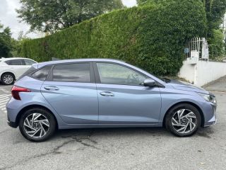78180 : Hyundai Montigny-le-Bretonneux - Courtois Automobiles - HYUNDAI i20 - i20 - Meta Blue Métal - Traction - Essence