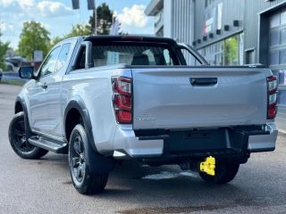 54520 : Hyundai Nancy - Théobald Automobiles - ISUZU D-Max - D-Max - Mercury Silver Metallic - Transmission intégrale enclenc - Diesel
