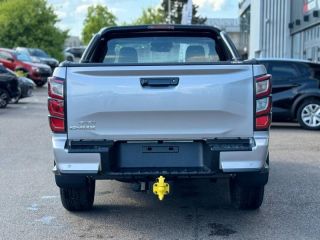 54520 : Hyundai Nancy - Théobald Automobiles - ISUZU D-Max - D-Max - Mercury Silver Metallic - Transmission intégrale enclenc - Diesel