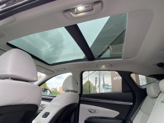 92250 : Hyundai Motor Company - HYUNDAI Tucson - Tucson - Phantom Black Métal - Traction - Hybride : Essence/Electrique