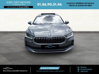 75010 : Hyundai Paris Nord - Goncourt Automobiles - SKODA SUPERB COMBI Laurin &amp; Klement - SUPERB IV - GRIS GRAPHITE - Automate sequentiel - Essence sans plomb