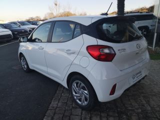 75010 : Hyundai Paris Nord - Goncourt Automobiles - HYUNDAI i10 Intuitive - i10 III - Blanc - Boîte manuelle - Essence sans plomb