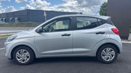 75010 : Hyundai Paris Nord - Goncourt Automobiles - HYUNDAI i10 Initia - i10 III - Gris - Boîte manuelle - Essence sans plomb