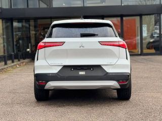 54520 : Hyundai Nancy - Théobald Automobiles - MITSUBISHI Grandis - Grandis - Blanc - Traction - Hybride : Essence/Electrique