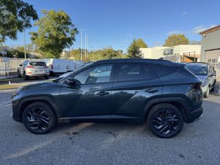 75010 : Hyundai Paris Nord - Goncourt Automobiles - HYUNDAI TUCSON 20ème Anniversaire - TUCSON IV - VERT FONCE - Boîte automatique - Essence / Courant électrique