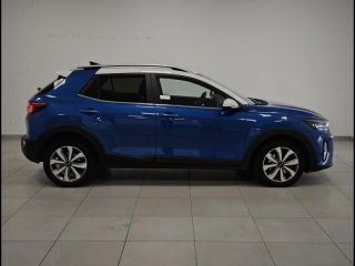 54520 : Hyundai Nancy - Théobald Automobiles - KIA Stonic - Stonic - Bleu Azur métallisé - Traction - Essence