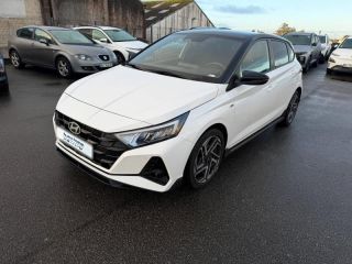 29200 : Hyundai Brest - Iroise Automobiles - HYUNDAI i20 - i20 - Atlas White/Toit+rétros Black - Traction - Essence