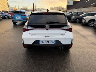 29200 : Hyundai Brest - Iroise Automobiles - HYUNDAI i20 - i20 - Atlas White/Toit+rétros Black - Traction - Essence
