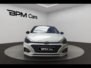 18230 : Hyundai Bourges - BPM Cars - HYUNDAI i20 - i20 - Polar White Métal/Toit/rétros Black - Traction - Essence