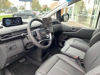 92250 : Hyundai Motor Company - HYUNDAI Staria - Staria - Blanc - Traction - Hybride : Essence/Electrique