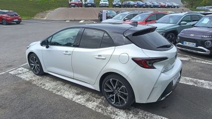 75010 : Hyundai Paris Nord - Goncourt Automobiles - TOYOTA COROLLA HYBRIDE MY22 Collection - COROLLA XII - Blanc - Automate à fonct. Continu - Essence / Courant électrique