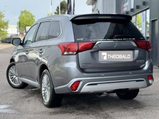 54520 : Hyundai Nancy - Théobald Automobiles - MITSUBISHI Outlander - Outlander - Titanium Grey - Transmission intégrale - Hybride rechargeable : Essence/Electrique