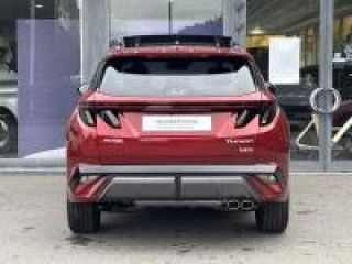 57100 : Hyundai Thionville - Théobald Automobiles - HYUNDAI Tucson - Tucson - Ultimate Red Métal - Traction - Hybride : Essence/Electrique